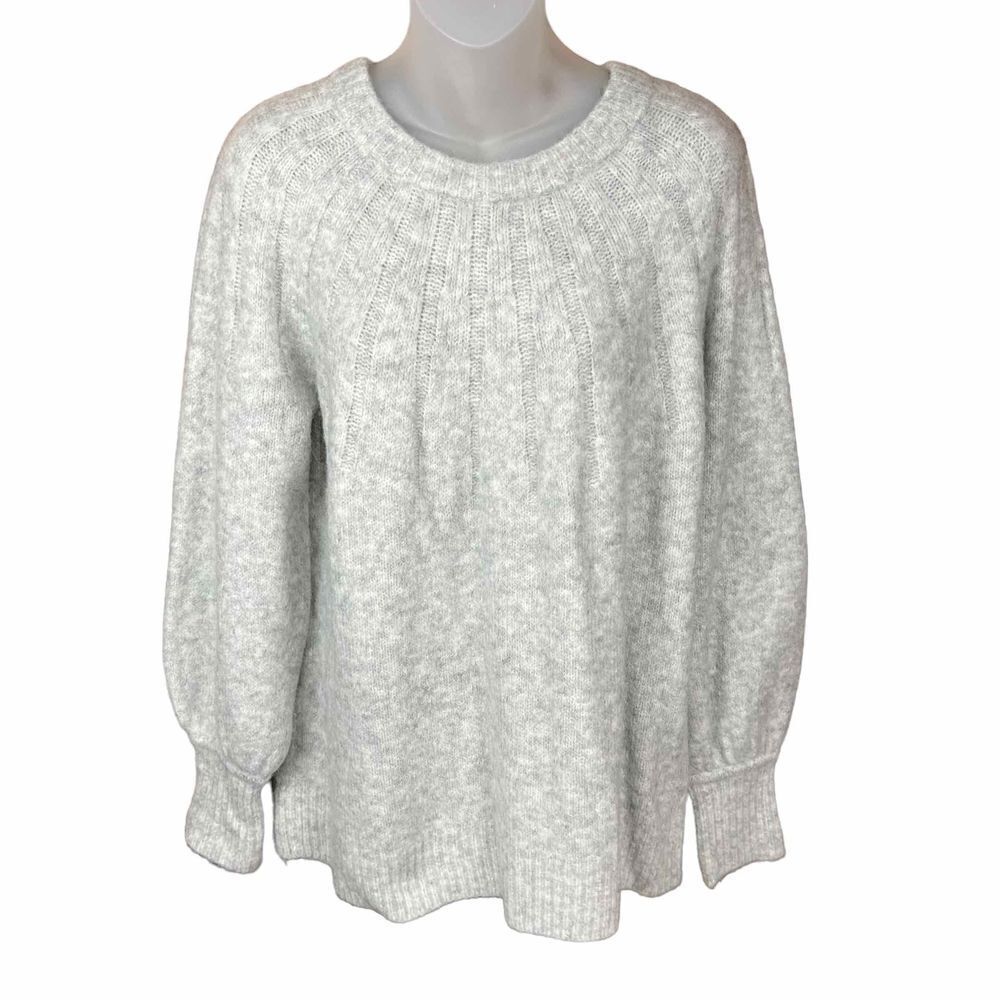 Caslon Sweater Fuzzy Knit Crew Neck Light Heather Grey Ribbed Cuffs Hem Large